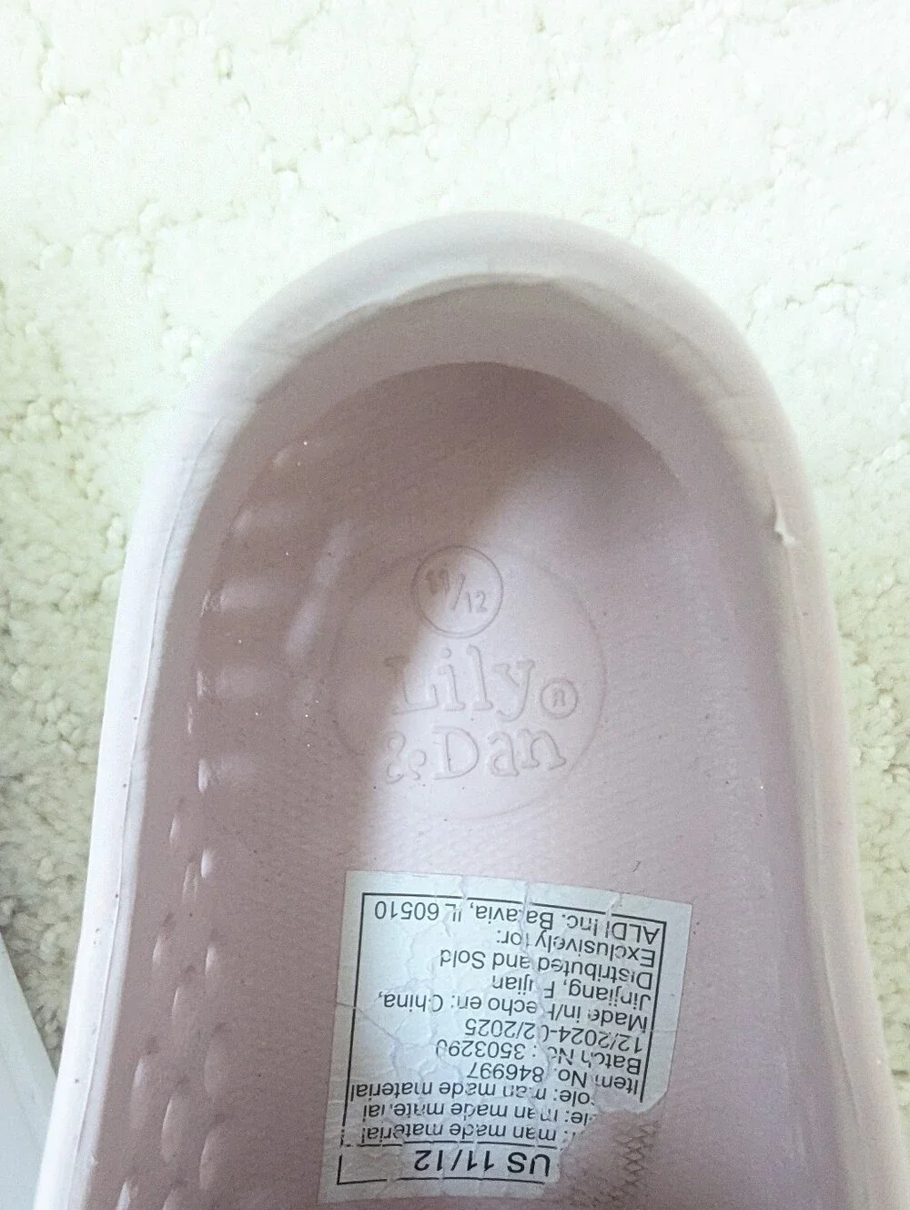 Lily & Dan (Aldi Brand)  Light Pink Slip-On Water Shoes for Kids Size 11/12